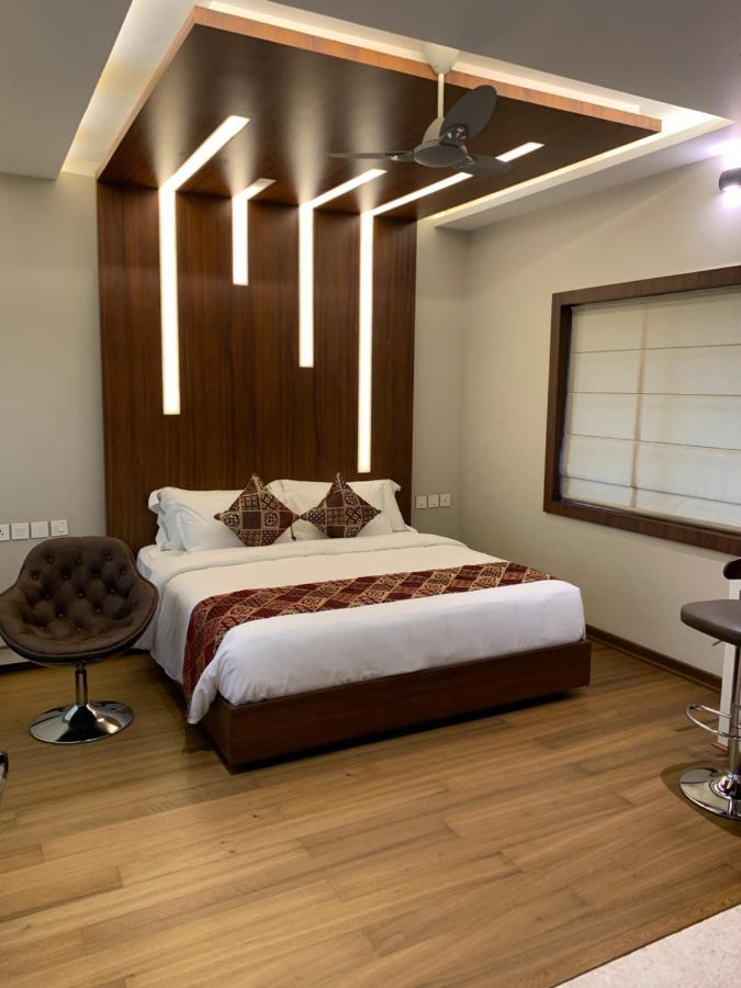 Square Villa Residency Luxury 1 Bed Room Villa With Private Pool Mukkam Extérieur photo